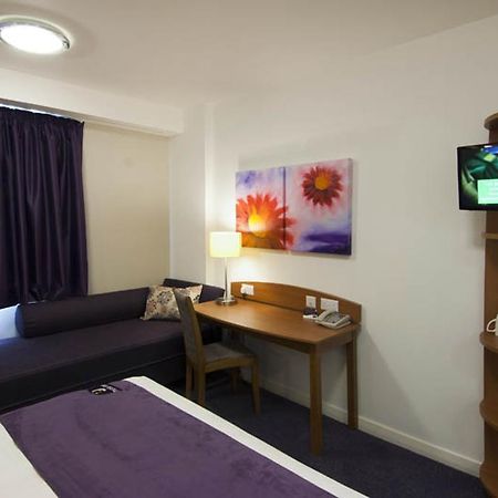 Premier Inn Cardiff Roath Dış mekan fotoğraf