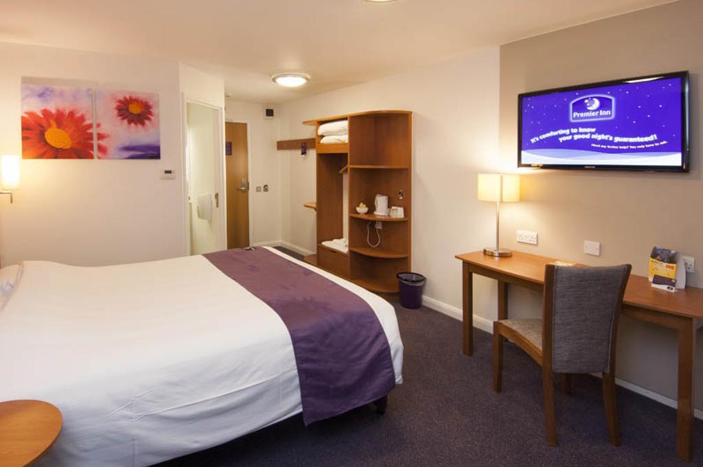 Premier Inn Cardiff Roath Dış mekan fotoğraf
